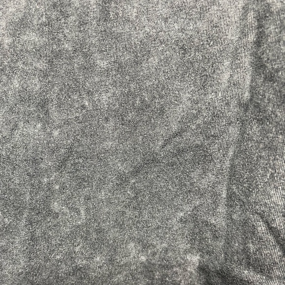 Men’s XL long sleeve - Picture 2 of 3